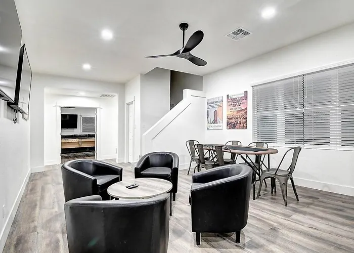 Scottsdalestays 12br Mansion-500k Pool-az 10. *