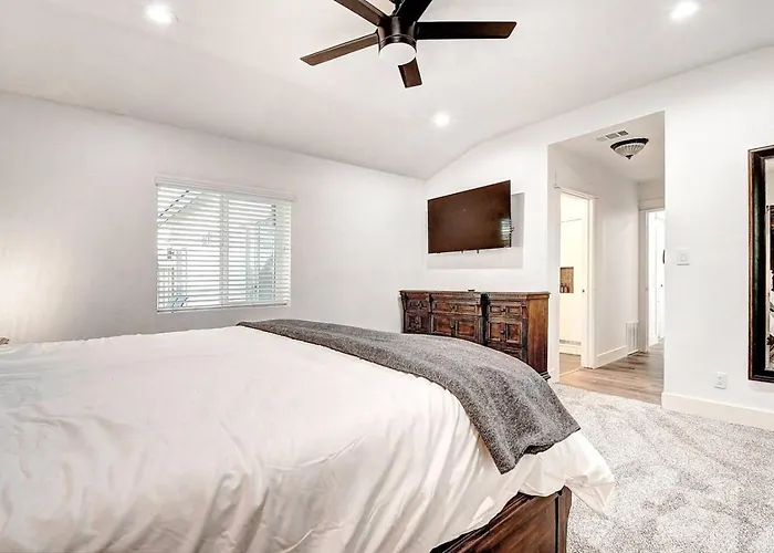 Scottsdalestays 12br Mansion-500k Pool-az 10. *